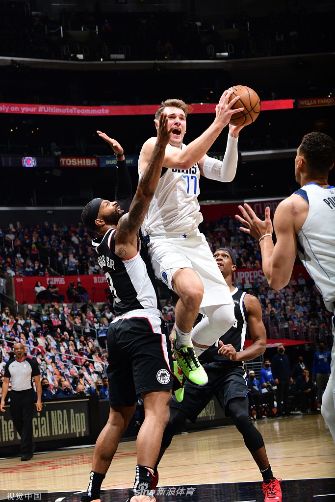 [NBA季后赛]独行侠113-103快船 东契奇三双