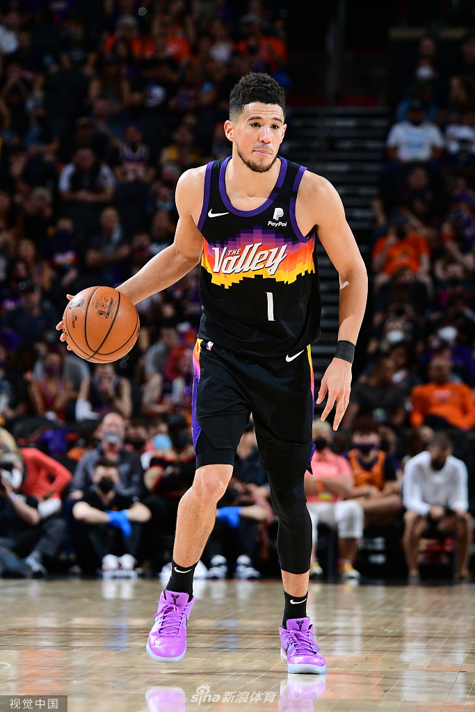 [NBA季后赛]湖人90-99太阳 詹姆斯两双难救主