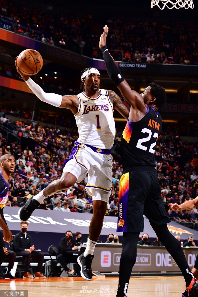 [NBA季后赛]湖人90-99太阳 詹姆斯两双难救主