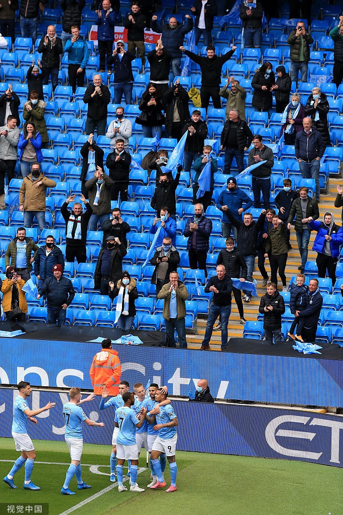 [英超]曼城5-0埃弗顿 阿圭罗两球