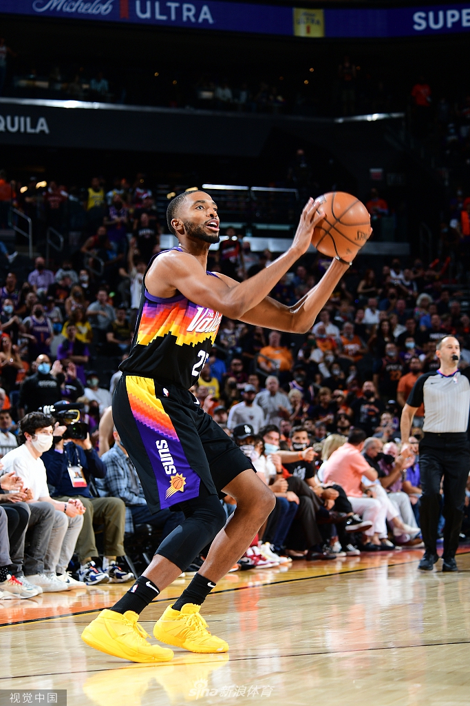 [NBA季后赛]湖人90-99太阳 詹姆斯两双难救主