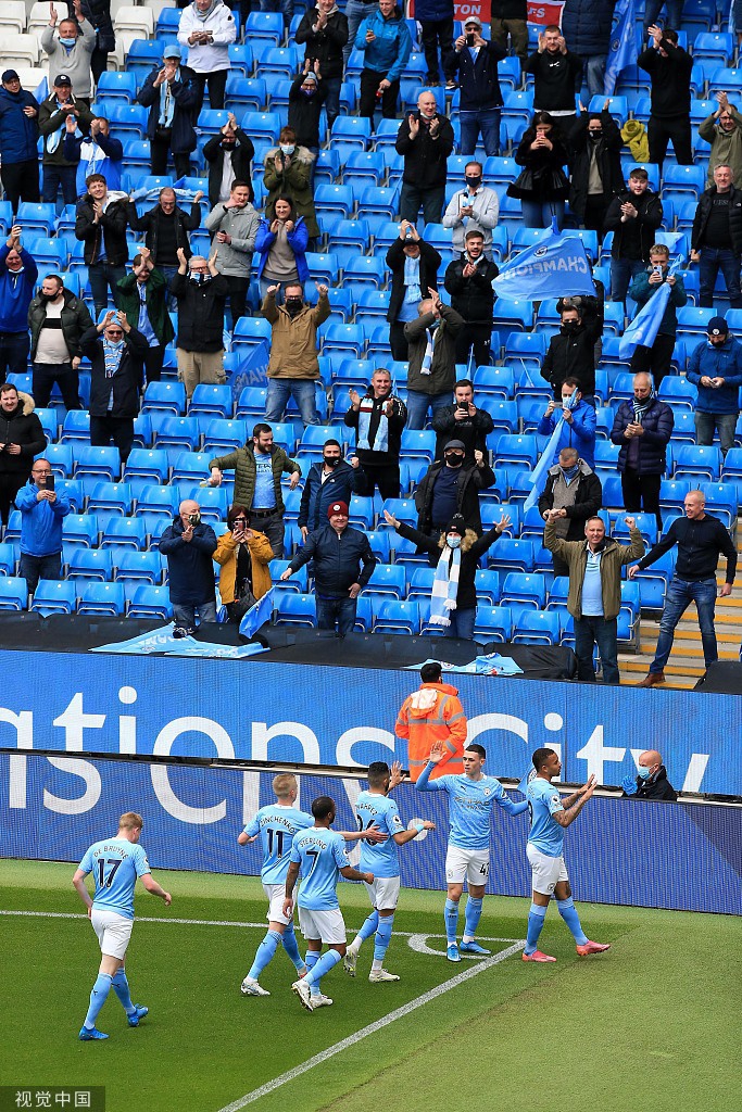 [英超]曼城5-0埃弗顿 阿圭罗两球