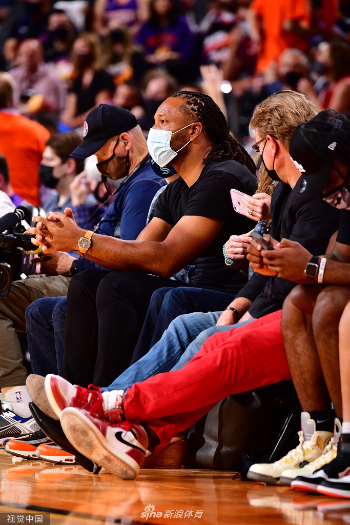 [NBA季后赛]湖人90-99太阳 詹姆斯两双难救主