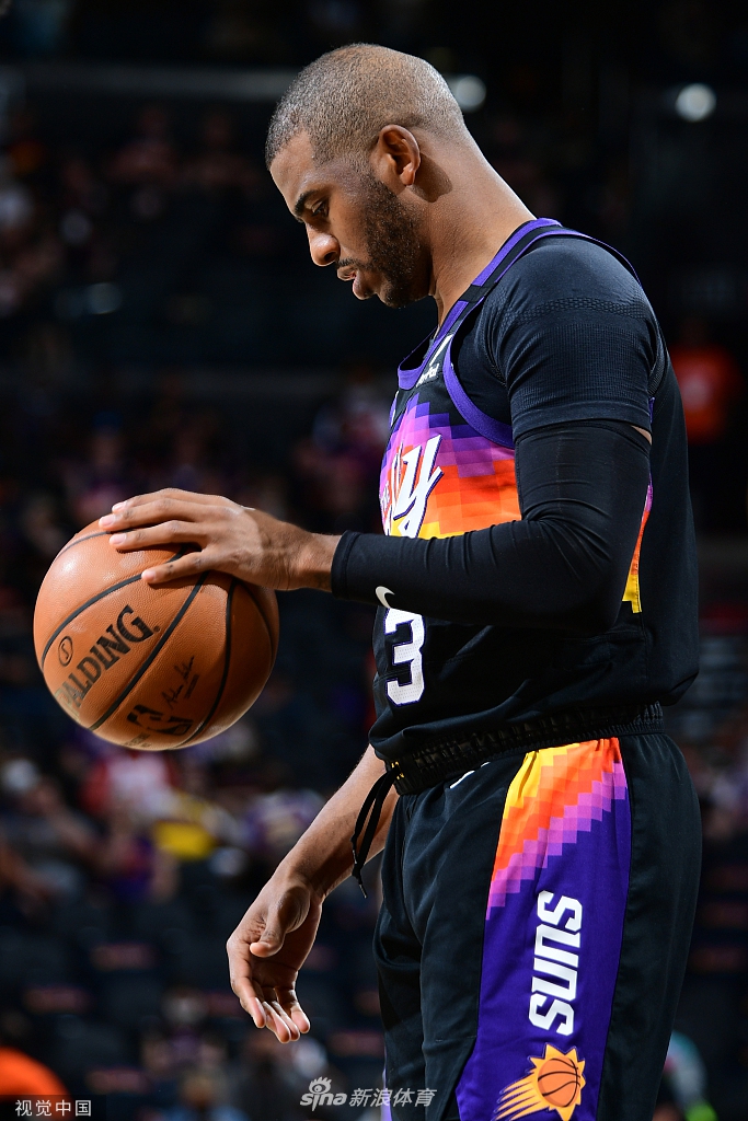 [NBA季后赛]湖人90-99太阳 詹姆斯两双难救主