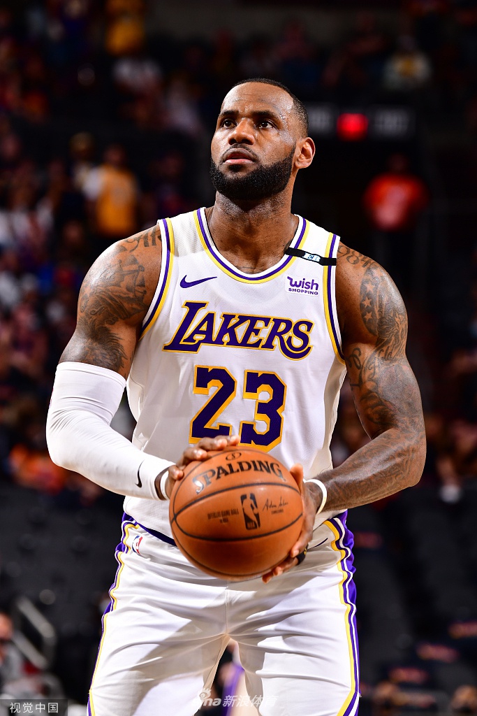 [NBA季后赛]湖人90-99太阳 詹姆斯两双难救主