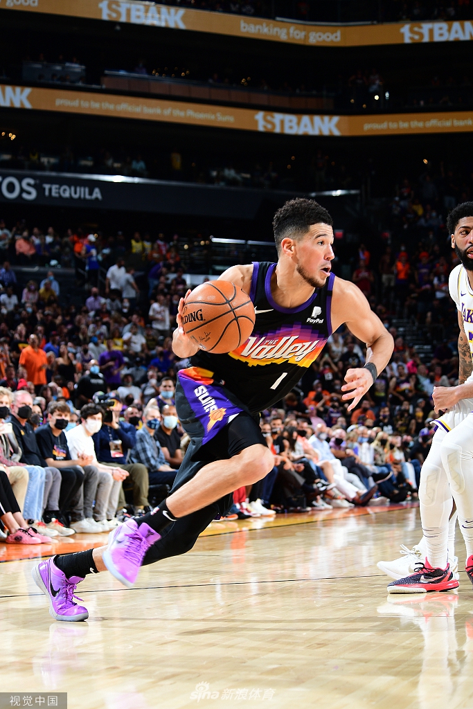 [NBA季后赛]湖人90-99太阳 詹姆斯两双难救主