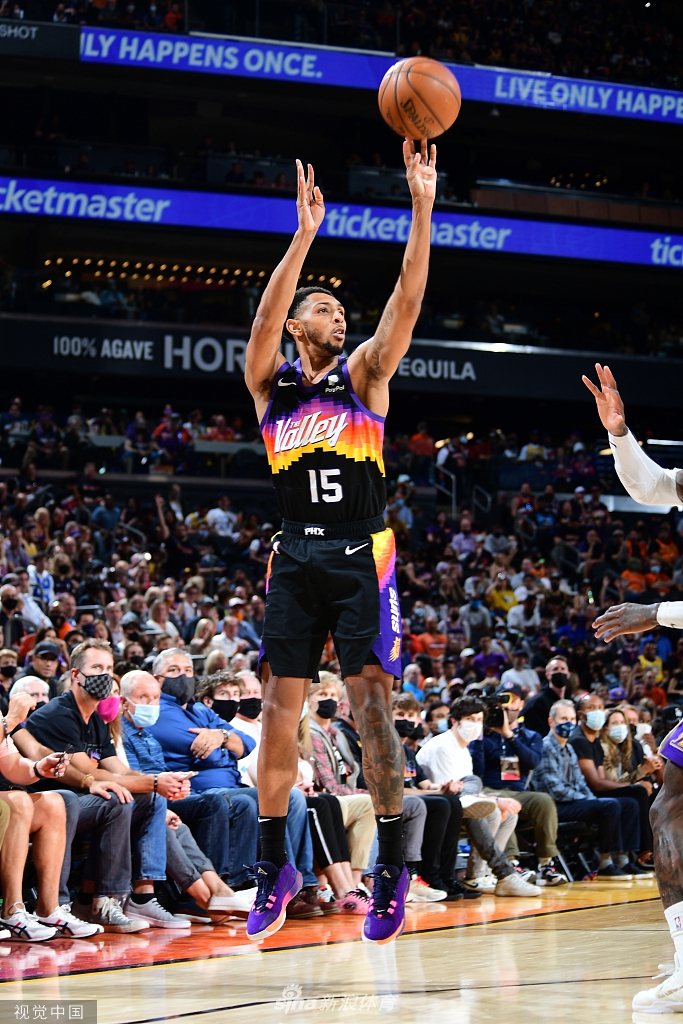 [NBA季后赛]湖人90-99太阳 詹姆斯两双难救主