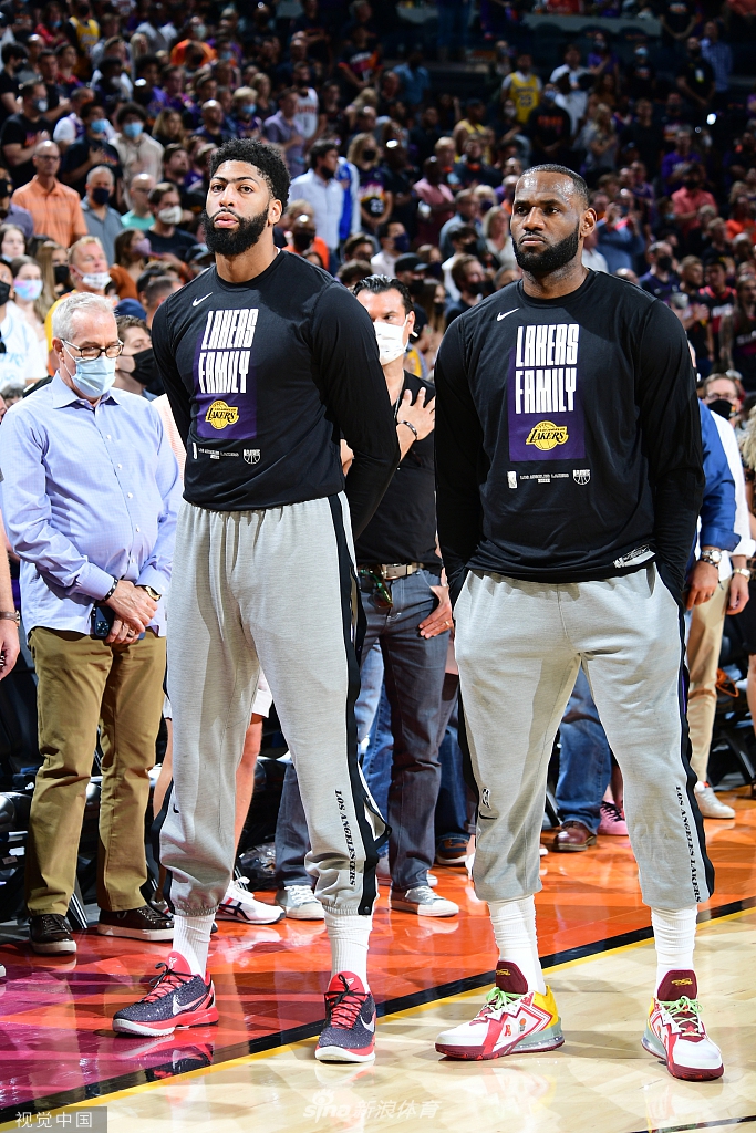 [NBA季后赛]湖人90-99太阳 詹姆斯两双难救主