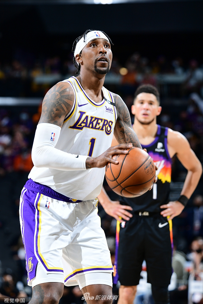 [NBA季后赛]湖人90-99太阳 詹姆斯两双难救主