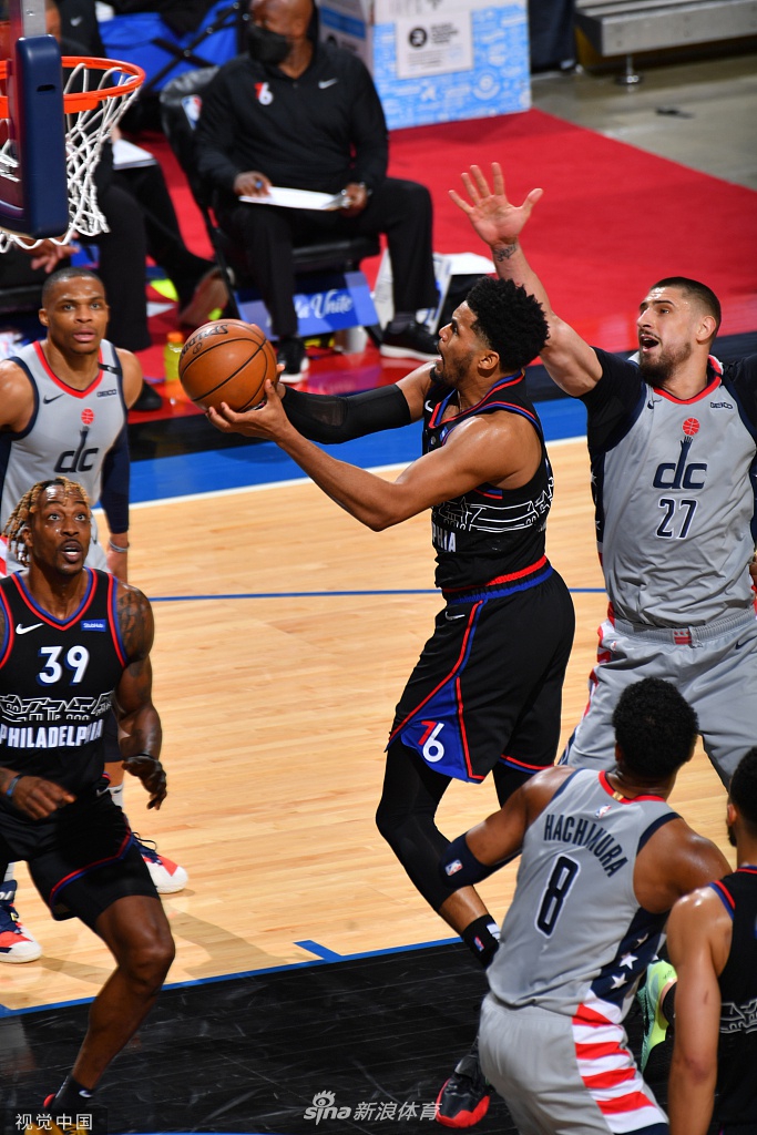 [NBA季后赛]奇才118-125 76人