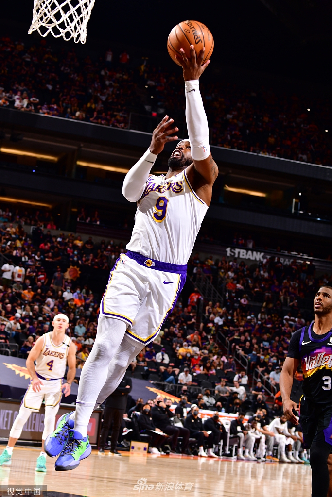 [NBA季后赛]湖人90-99太阳 詹姆斯两双难救主