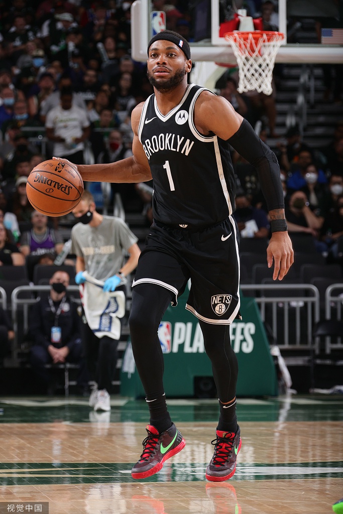 [NBA季后赛]篮网96-107雄鹿