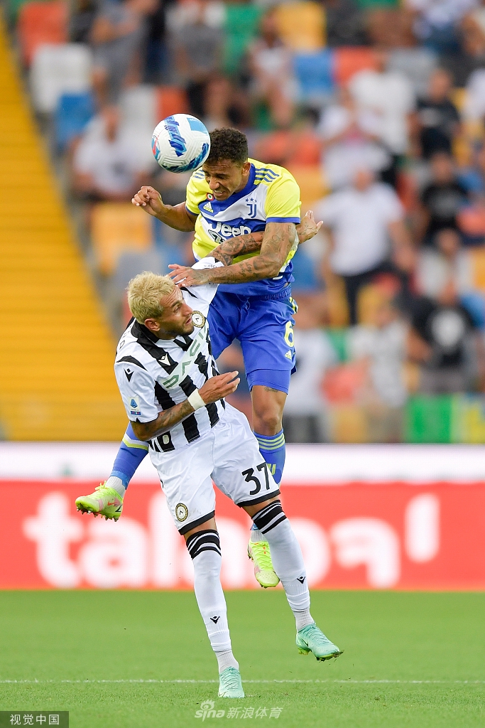 [意甲]乌迪内斯2-2尤文 C罗补时进球被判无效