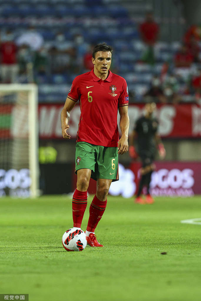 [世预赛]葡萄牙2-1爱尔兰 C罗两球致胜