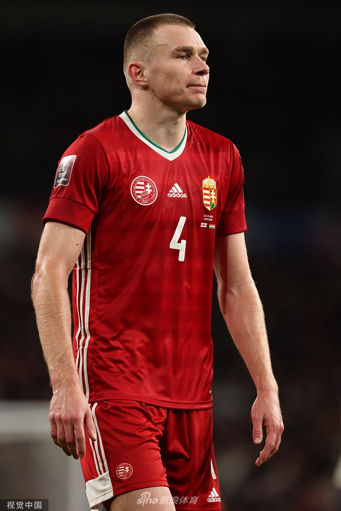 [世预赛]英格兰1-1匈牙利 斯通斯破门