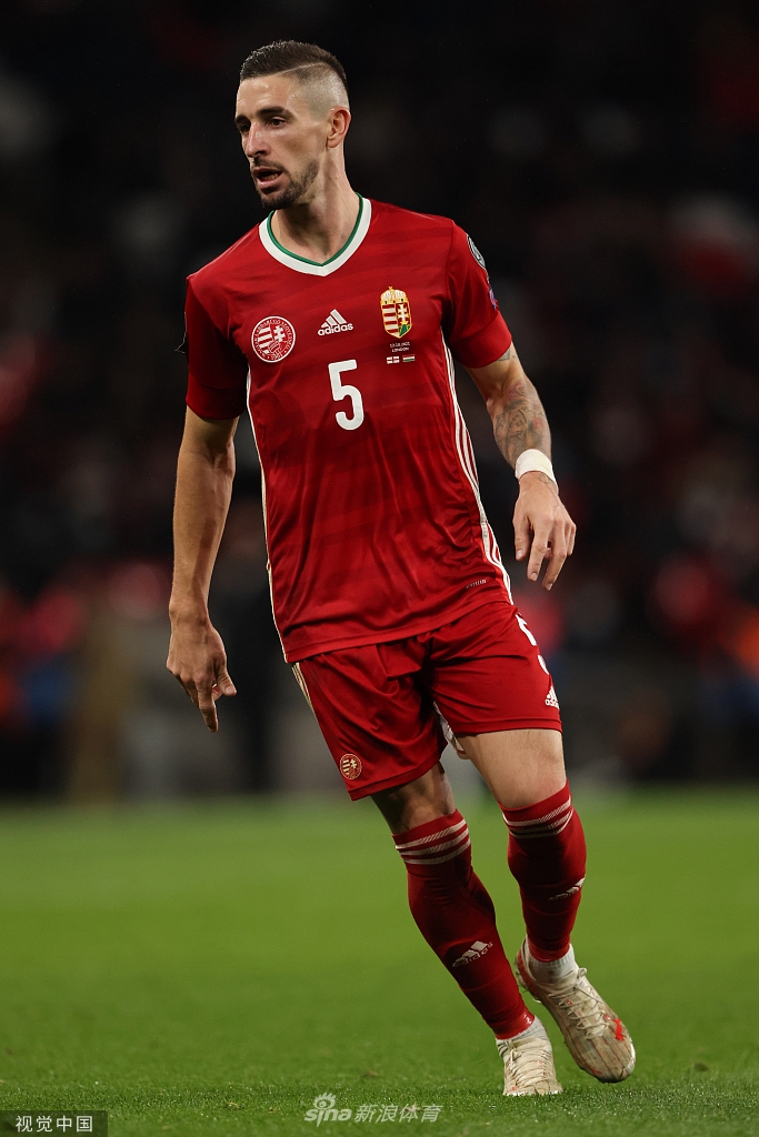 [世预赛]英格兰1-1匈牙利 斯通斯破门