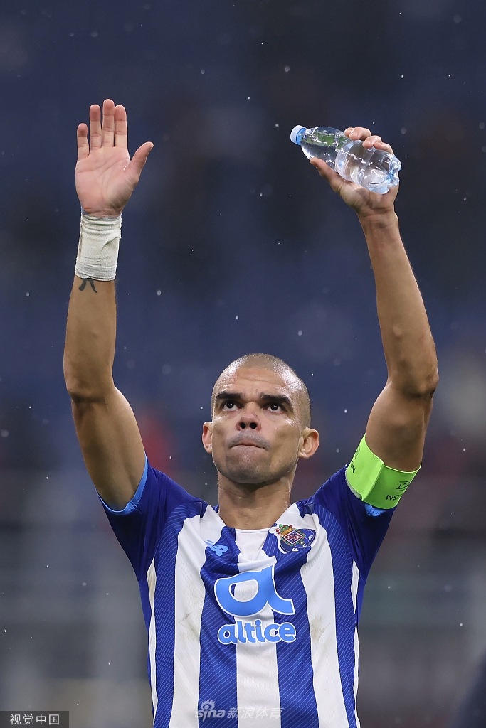 [欧冠]AC米兰1-1波尔图 终结三连败