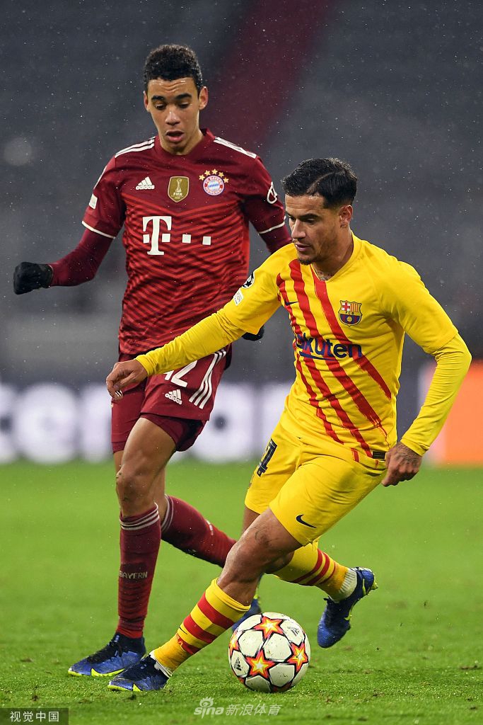 [欧冠]拜仁3-0完胜巴萨 巴萨将战欧联杯