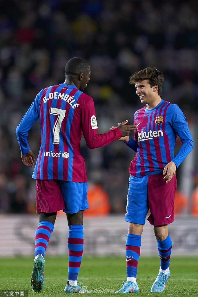 [西甲]巴萨4-0奥萨苏纳 托雷斯两球