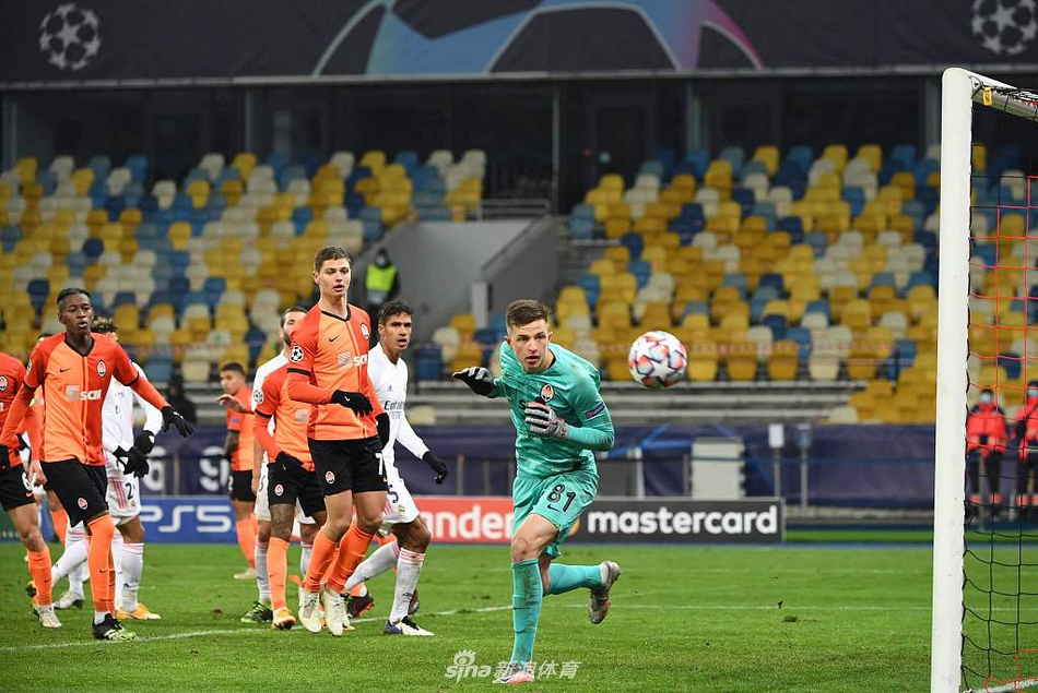 [欧冠]皇马0-2负顿涅茨克矿工 出线告急