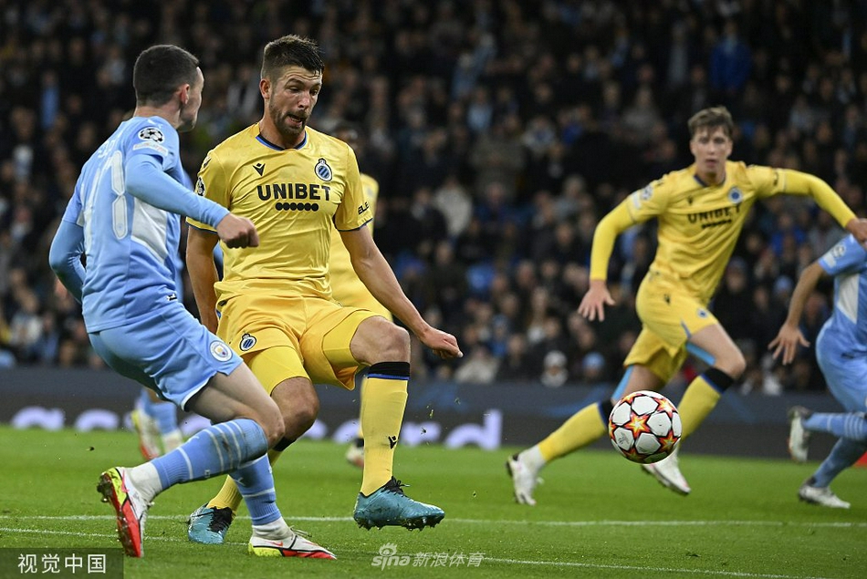 [欧冠]曼城4-1布鲁日 斯特林破门