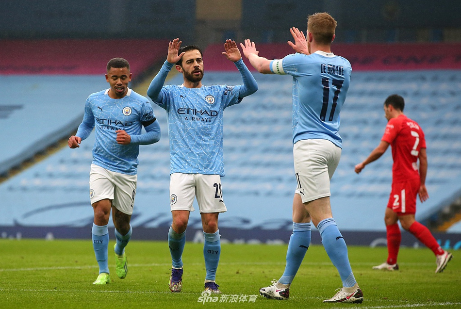 [足总杯]曼城3-0伯明翰 B席两球