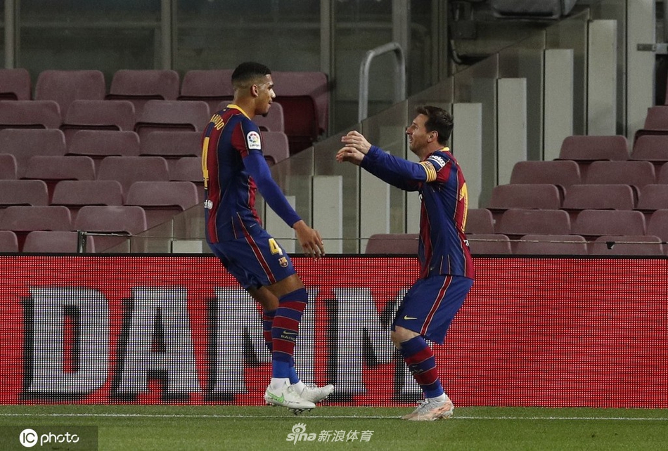 [西甲]巴萨5-2赫塔菲 梅西两射一传