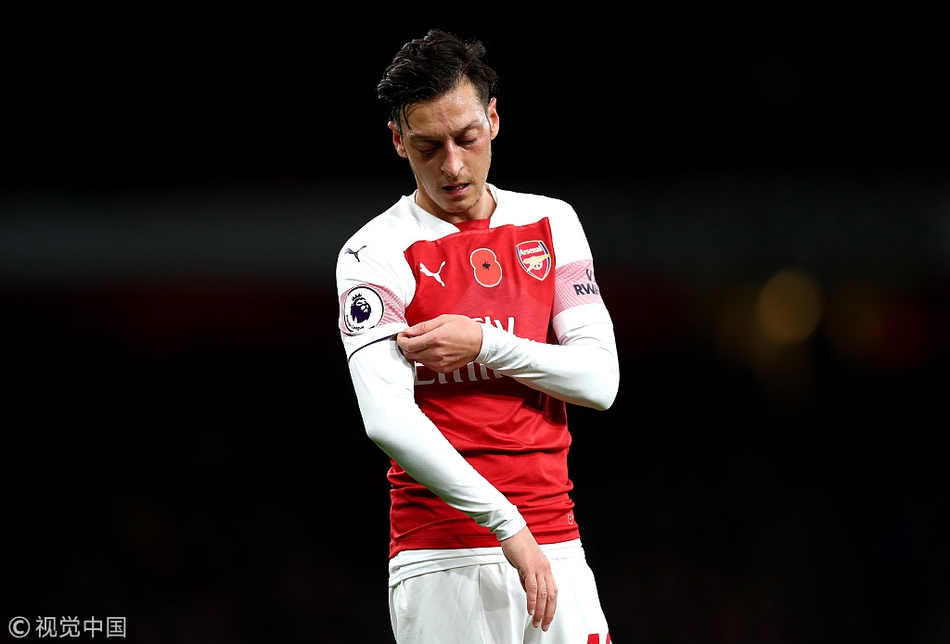 厄齐尔思索对策