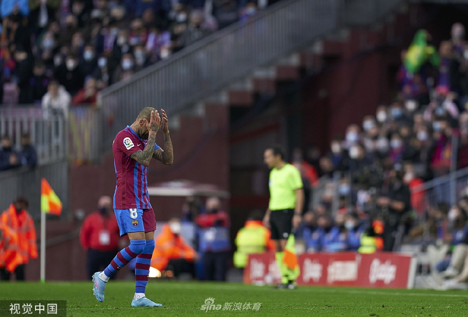 [西甲]巴萨4-2马竞 阿尔维斯传射