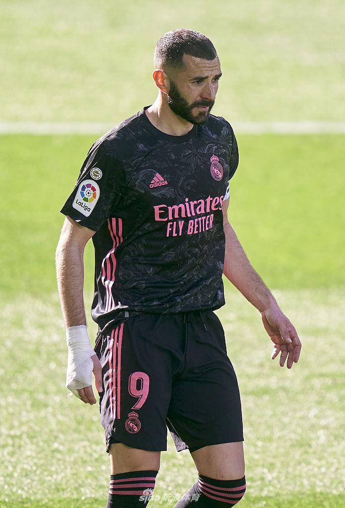 [西甲]塞尔塔1-3皇马 本泽马两射一传