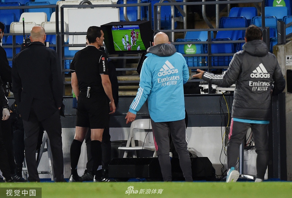 [西甲]皇马2-2塞维利亚 皇马压哨扳平