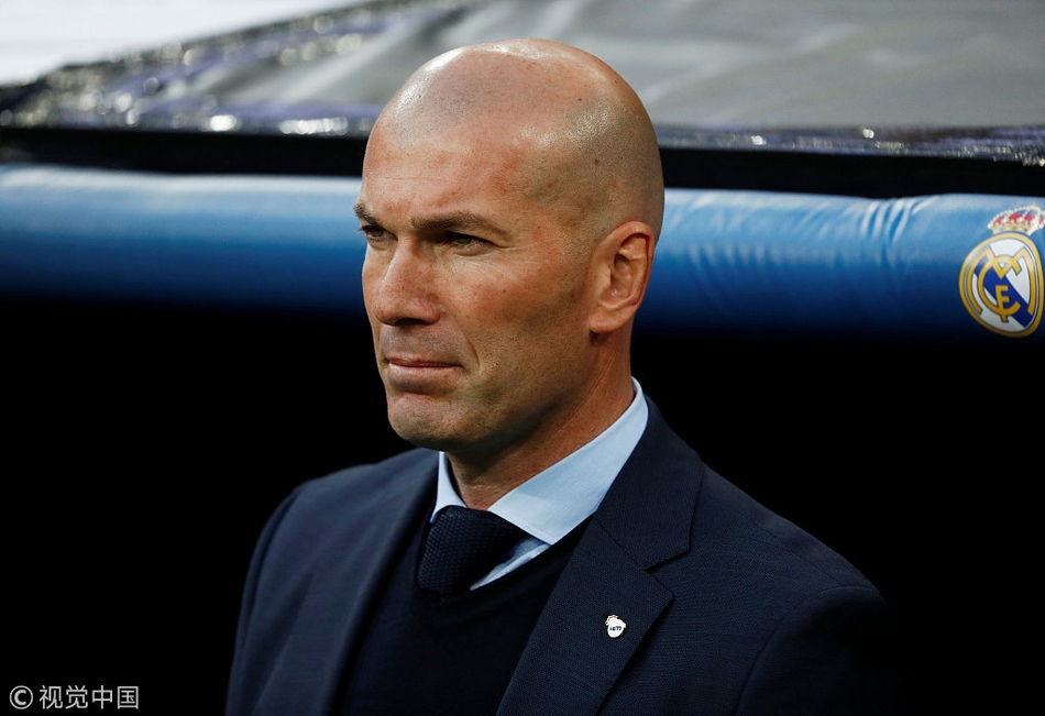 齐达内指挥比赛