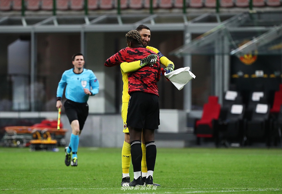 [欧联杯]AC米兰0-1曼联