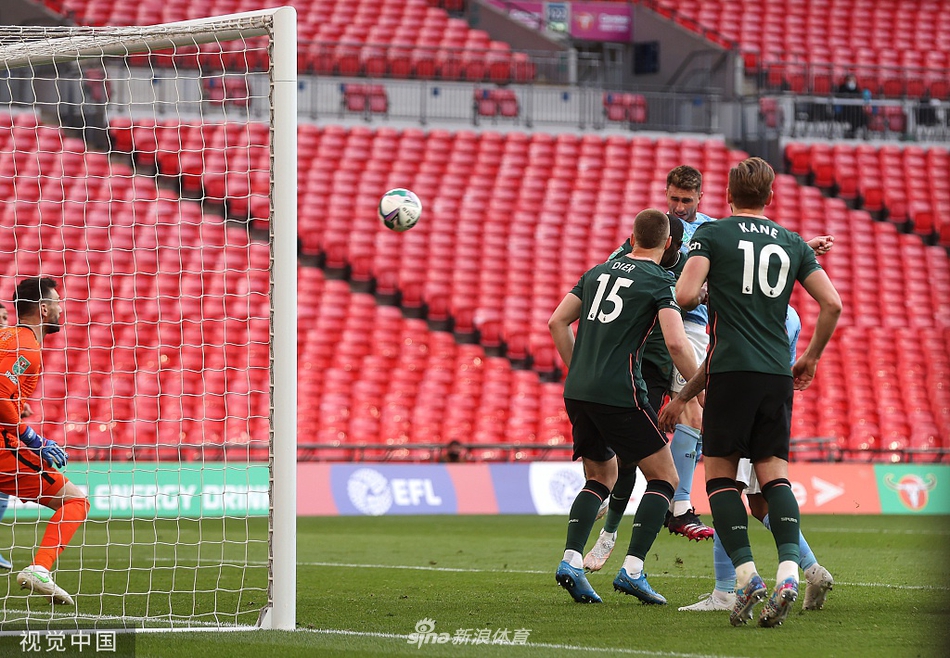 [联赛杯]曼城1-0热刺 豪夺4连冠