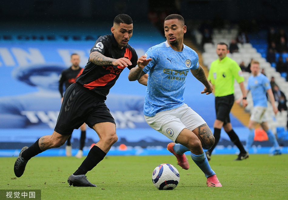 [英超]曼城5-0埃弗顿 阿圭罗两球