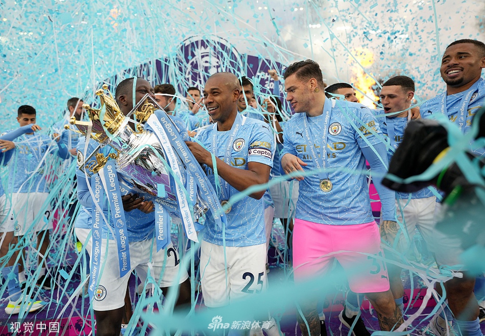 [英超]曼城5-0埃弗顿 阿圭罗两球