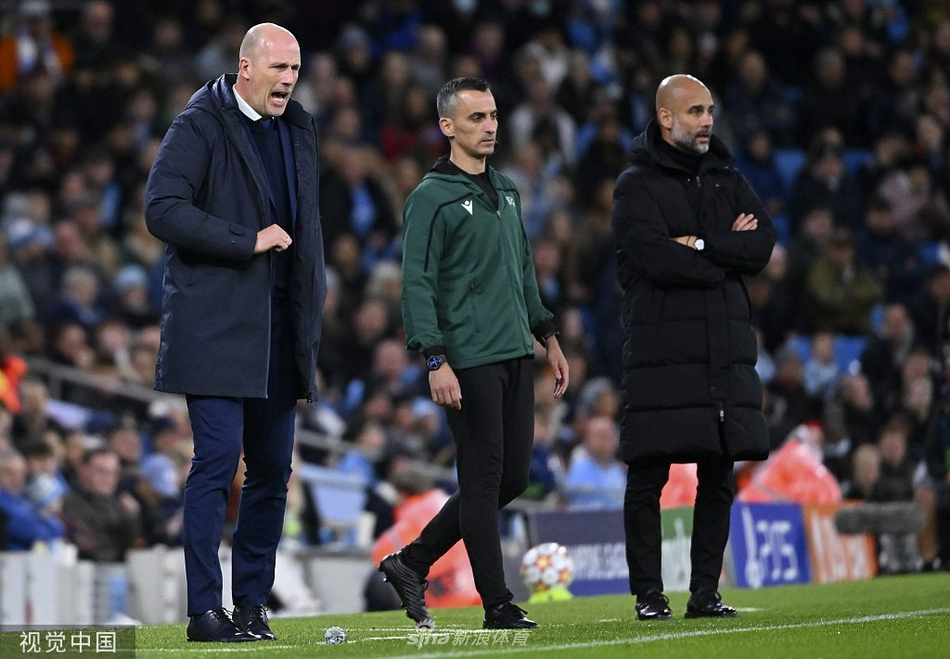 [欧冠]曼城4-1布鲁日 斯特林破门