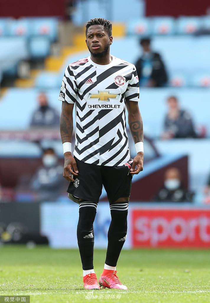 [英超]维拉1-3曼联 卡瓦尼破门