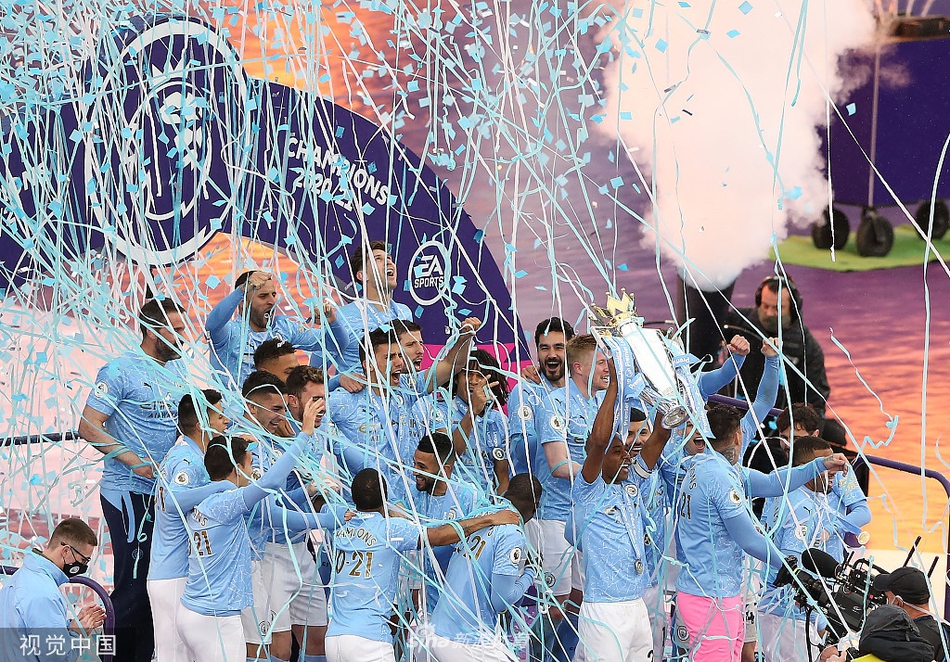 [英超]曼城5-0埃弗顿 阿圭罗两球