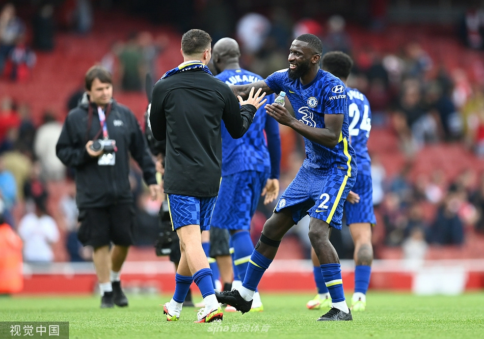 [英超]阿森纳0-2切尔西 卢卡库破门