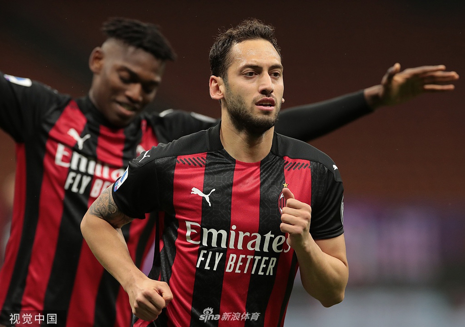 [意甲]AC米兰2-0贝内文托