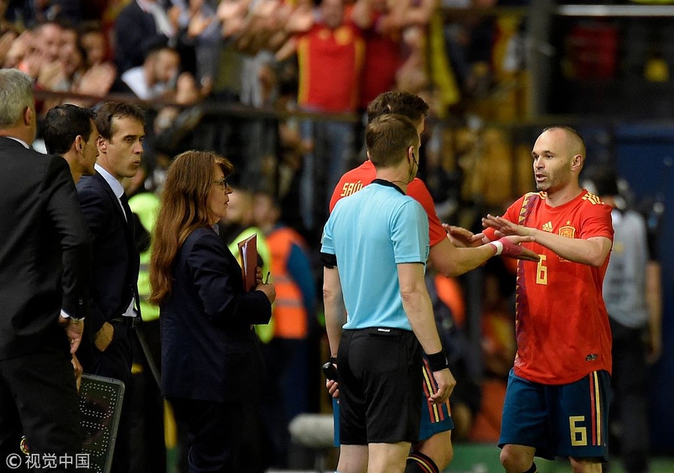 萨乌尔换下伊涅斯塔