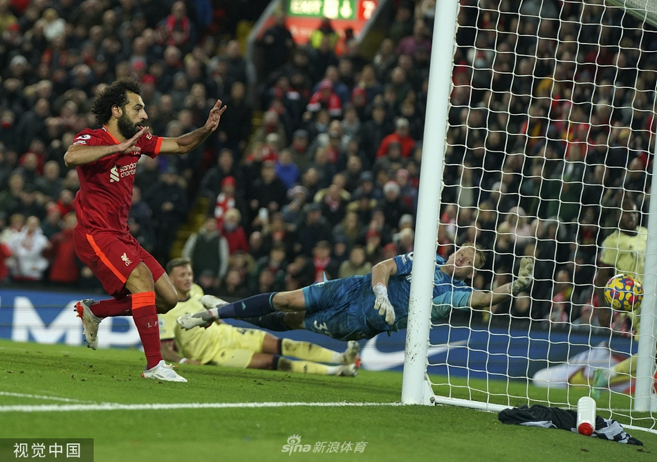 [英超]利物浦4-0阿森纳 利物浦多点开花