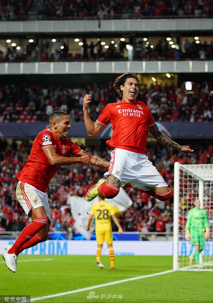 [欧冠]巴萨0-3本菲卡 小组赛遭遇连败