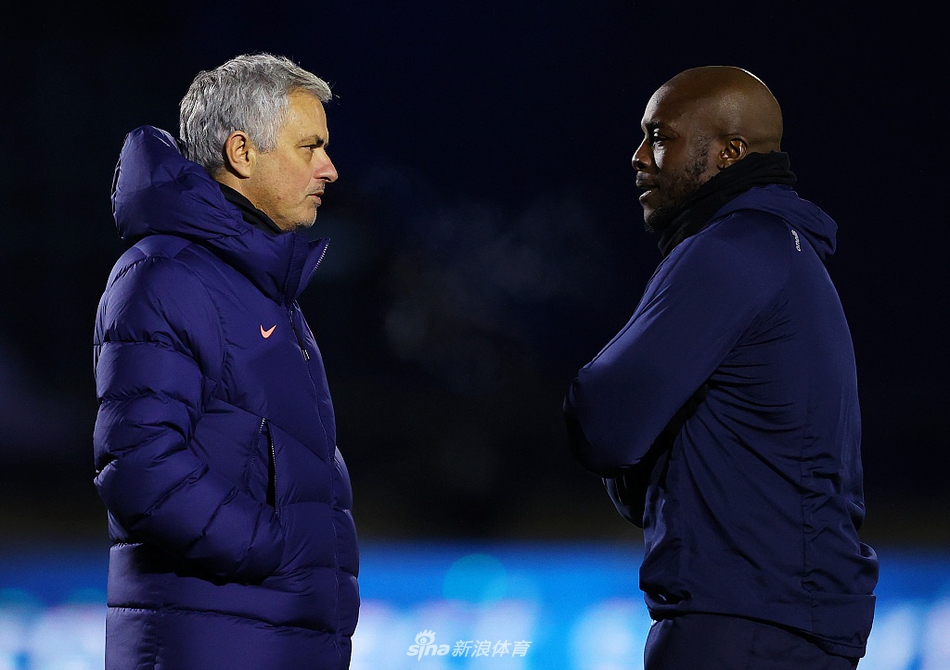 [足总杯]威科姆1-4热刺 贝尔破门