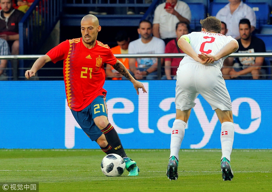 席尔瓦衔枚疾走