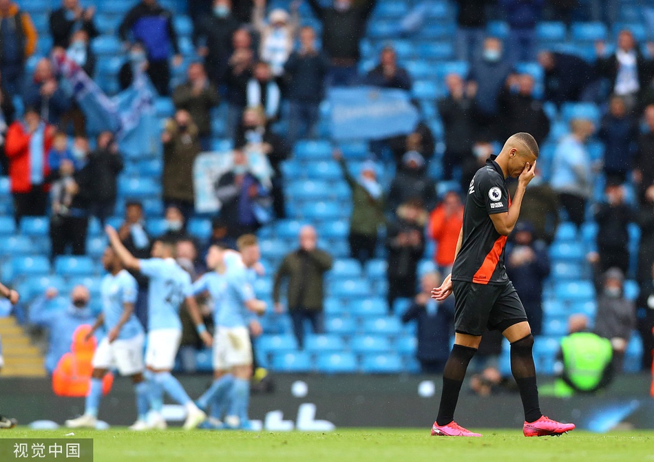 [英超]曼城5-0埃弗顿 阿圭罗两球
