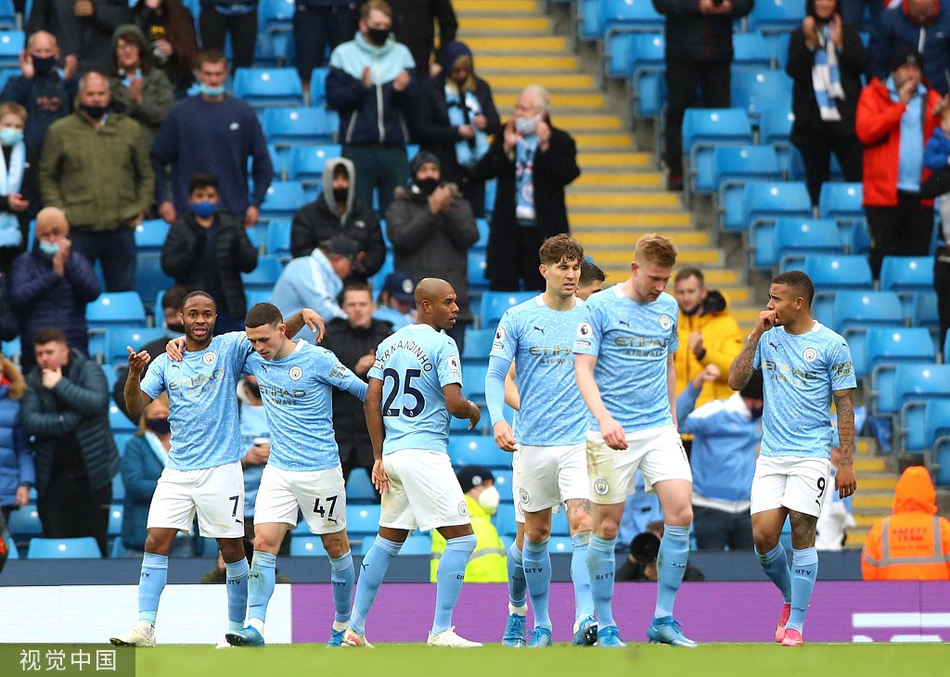 [英超]曼城5-0埃弗顿 阿圭罗两球