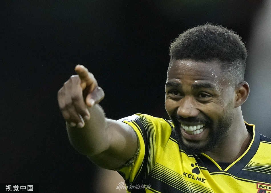 [英超]沃特福德4-1曼联 马奎尔红牌