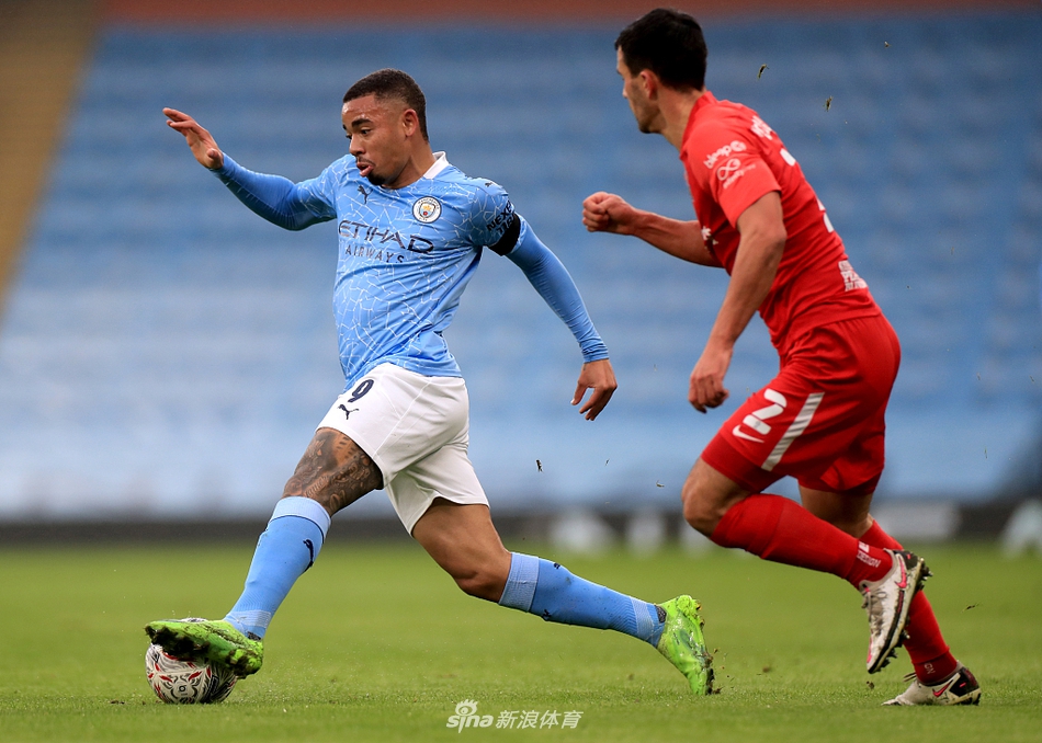 [足总杯]曼城3-0伯明翰 B席两球